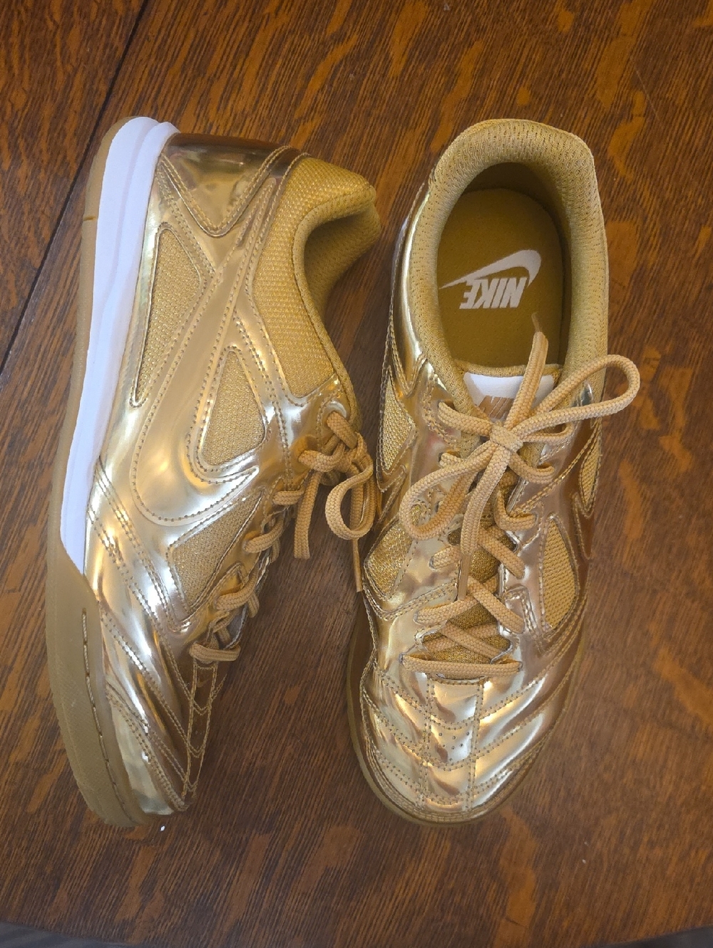 Nike Shiny Gold Low-Top Sneakers